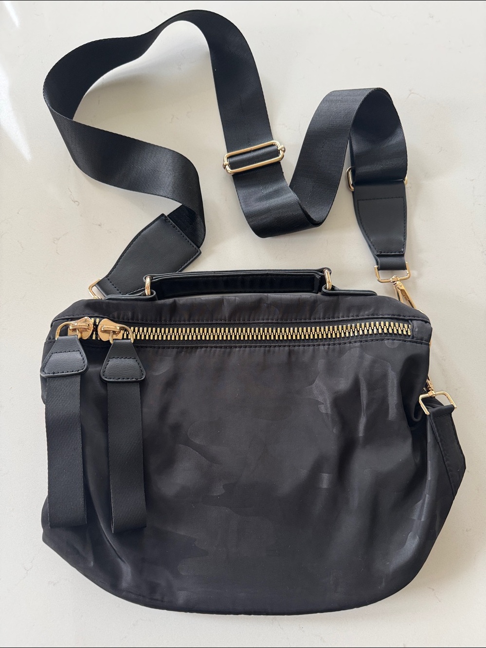 Black Womenโs Crossbody Shoulder Bag with Gold Hardware NWOT